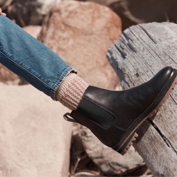 Madewell Shoes - Madewell Women’s The Ivy Chelsea Leather Boots Black Size 6.5